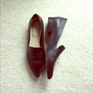 Kenneth Cole Black Flats